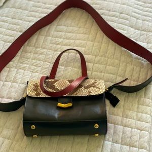 Small bag. Vittoria Napoli -brand. Genuine Leather.